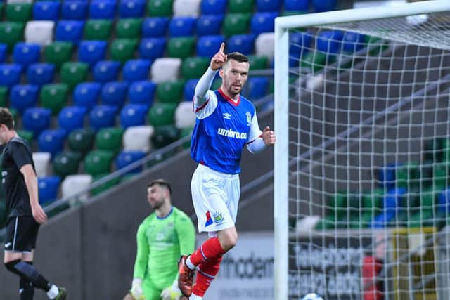Marty Donelly celebrates after firing Linfield in front against Ards. Photo Andrew McCarroll/ Pacemaker Press