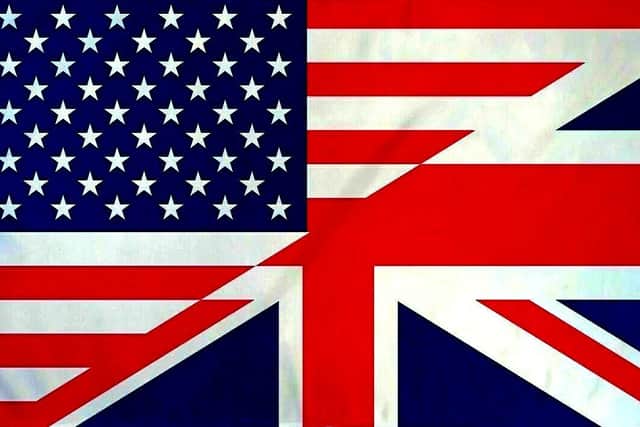 US / UK flags