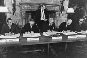 The Sunningdale Agreement for the Council of Ireland is signed at Sunningdale Park, Berkshire, 9th December 1973. From left, Oliver Napier, Liam Cosgrave, Edward Heath, Brian Faulkner and Gerry Fitt. Photo: Keystone/Hulton Archive/Getty Images