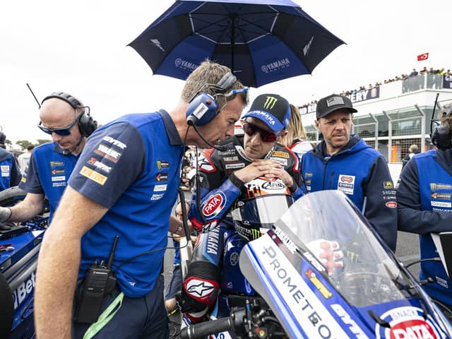 Jonathan Rea finished outside the points in 17th place on his debut for new team Pata Yamaha in the opening race of the 2024 World Superbike Championship in Australia