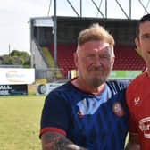 Portadown manager Niall Currie with latest signing Gary Thompson. PIC: Portadown FC