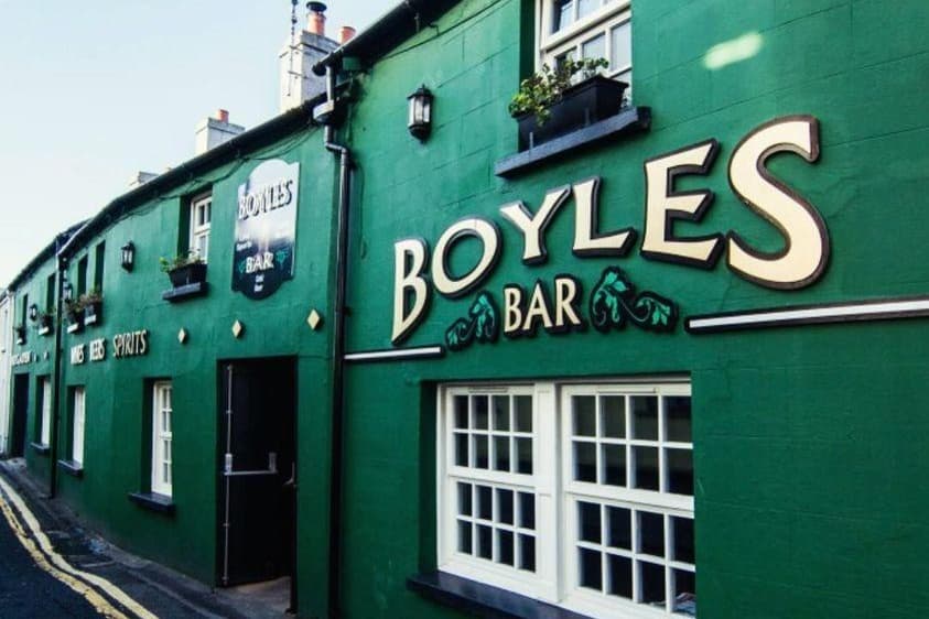 Heartache as popular pub Boyles of Dromore announces it won't be opening again