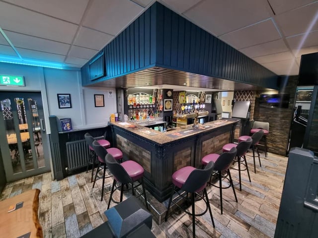 McConnells Of Doagh, 4 Main Street, Doagh, BT39 0QL Licenced/Pub