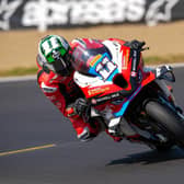David Allingham (SMS/Nicholl Oils BMW) is on the brink of winning the National Superstock 1000 Championship at Brands Hatch. (Photo by Ian Hopgood)