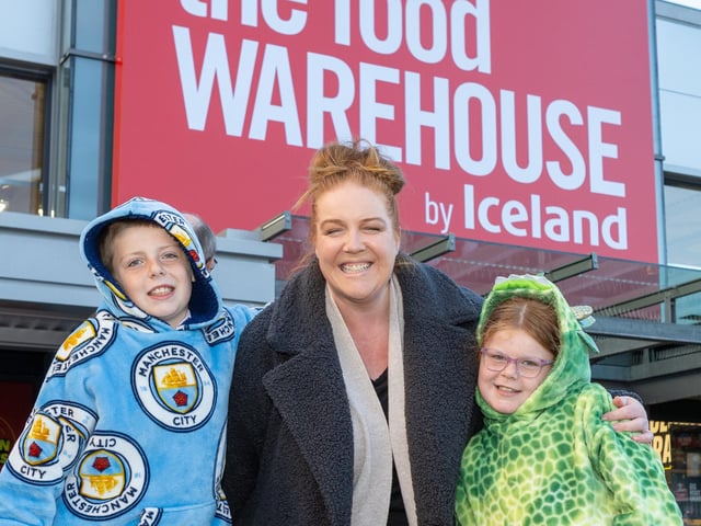 There were plenty of smiles among shoppers as customers picked up prizes, vouchers and special opening-day treats at The Food Warehouse in Bangor