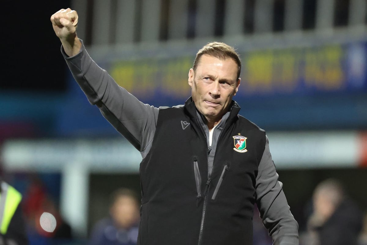'A wee bit of nerves' - 'Delighted' Duncan Ferguson's final words before welcome first appearance as Glentoran boss after Storm Boelo weather delay
