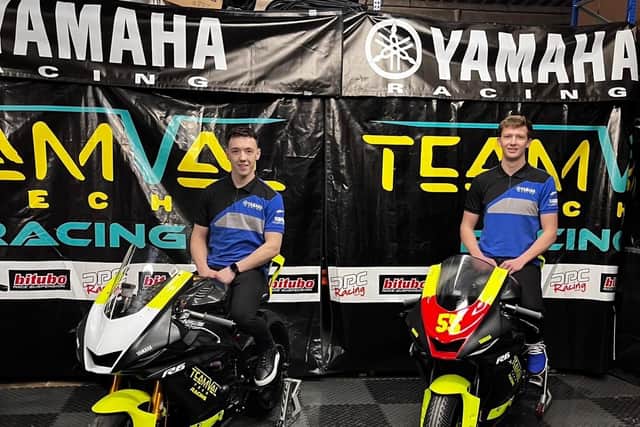 Eunan McGlinchey (left) will compete in the British Supersport Championship in 2023 with Val-Tech Racing. He is pictured with Junior Superstock rider Louis Valleley.