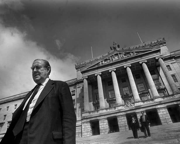 Pacemaker Archive Belfast. Peter brooke at Stormont. 07-05-1991. 212-91-BW