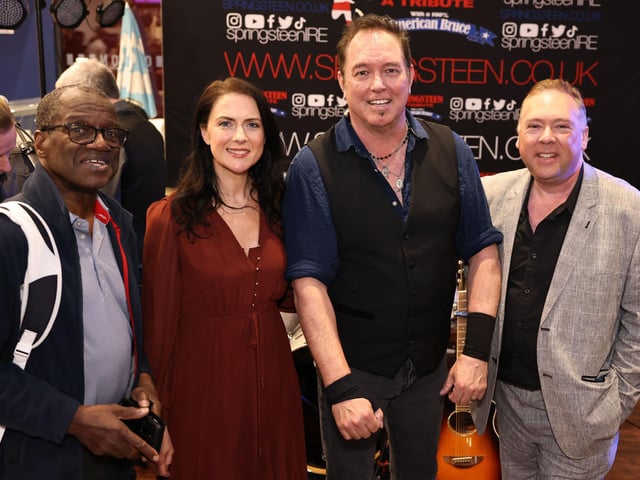 9. Reggie Clark, Edel Scanlon, Monte Thompson & Robin Elliott 2