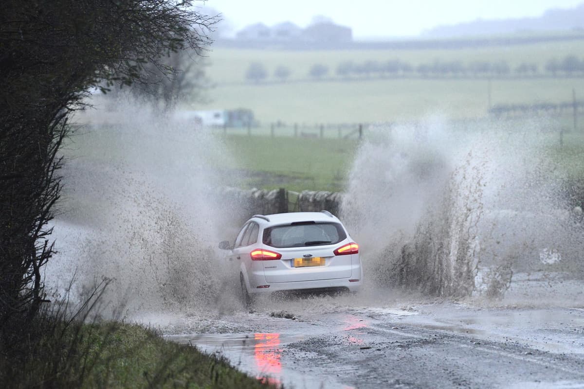 Northern Ireland weather warning from Met Office: Warning for rain and flooding