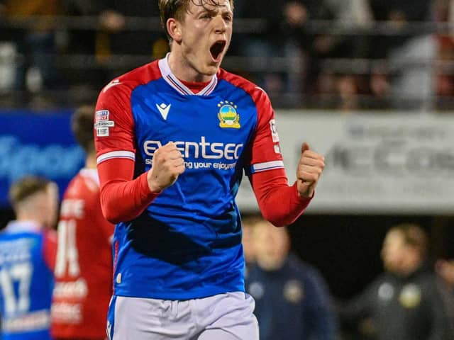Linfield's Daniel Finlayson grabbed a dramatic winning goal last Friday against Crusaders in the Sports Direct Premiership title race. (Photo by Andrew McCarroll/Pacemaker Press)