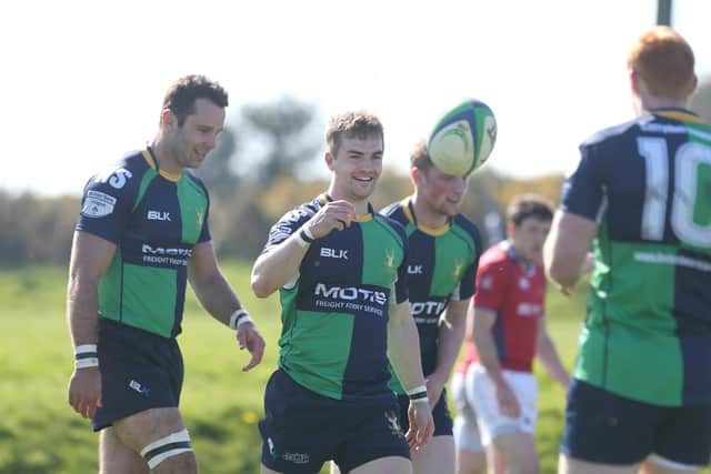 Aaron Cairns crossed twice as Ballynahinch beat Shannon on Saturday.