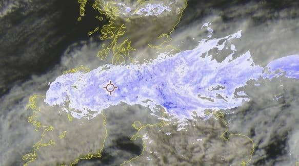 As of 1015am Sunday, a graphic based on satellite imagery heavy band of rain across the middle of Great Britain, just north of Wales, and covering all of Northern Ireland and much of southern Scotland. Image taken from meteoradar.co.uk