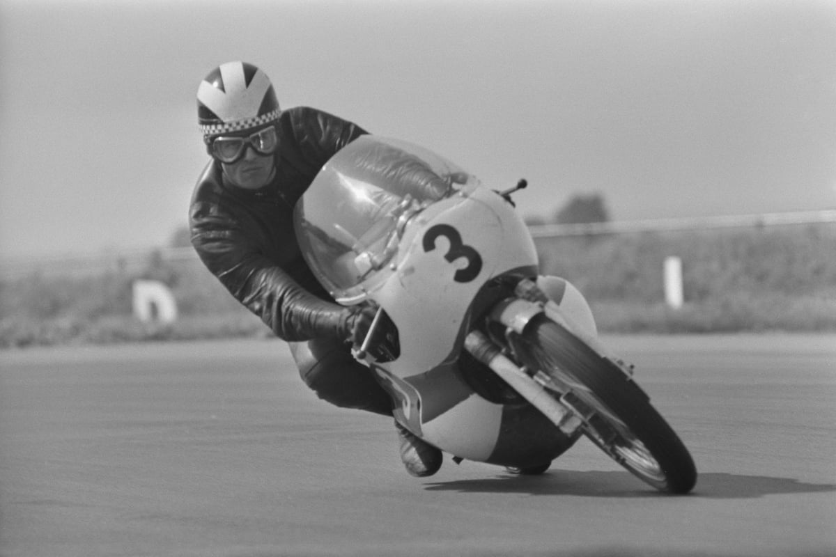 Tributes paid to eight-time Isle of Man TT winner and seven-time Grand Prix world champion Phil Read after death aged 83