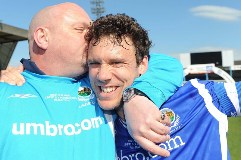 Linfield manager David Jeffrey celebrates with Noel Bailie after their Irish Cup triumph over Portadown