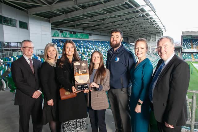 Magherafelt construction company, Henry Brothers, has been awarded platinum status, the highest accolade possible, in the 2023 Northern Ireland’s Environmental Benchmarking Survey. Staff are pictured with the accolade