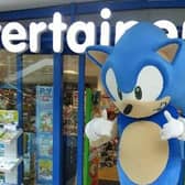 Sonic the Hedgehog is set to visit The Entertainer in Antrim this weekend.