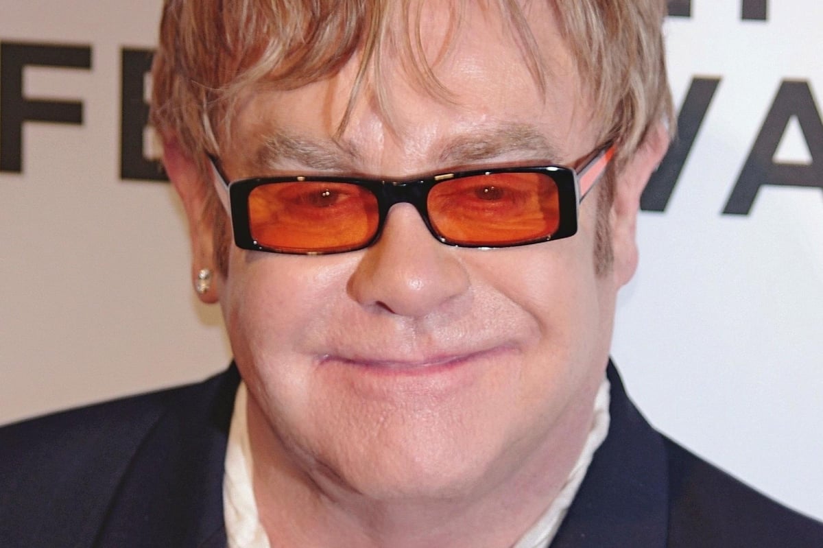 Elton John has announced that his last ever UK show will take place at Glastonbury