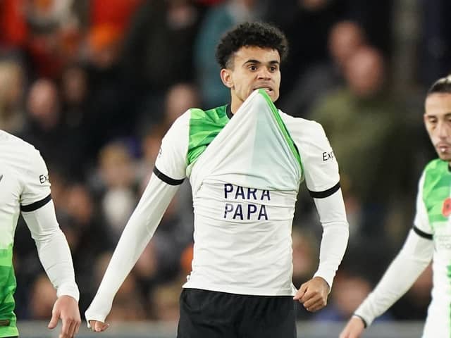 Liverpool's Luis Diaz unveiling a shirt that reads (translated to English) 'Freedom for Dad' during the Premier League match against Luton Town. (Photo by Zac Goodwin/PA Wire).