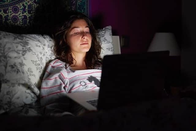 If you over-indulge in high-octane shows like Breaking Bad, Fargo or Stranger Things on Netflix this is not the best way to prepare for a restful sleep, especially if you are watching content via a laptop in bed