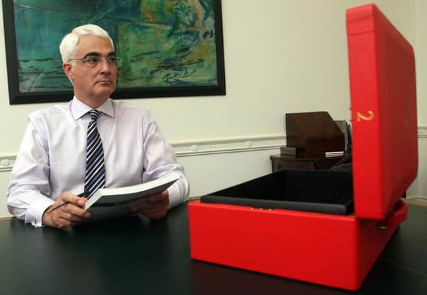 Former chancellor and veteran Labour politician Alistair Darling has died aged 70, a spokesperson on behalf of his family said