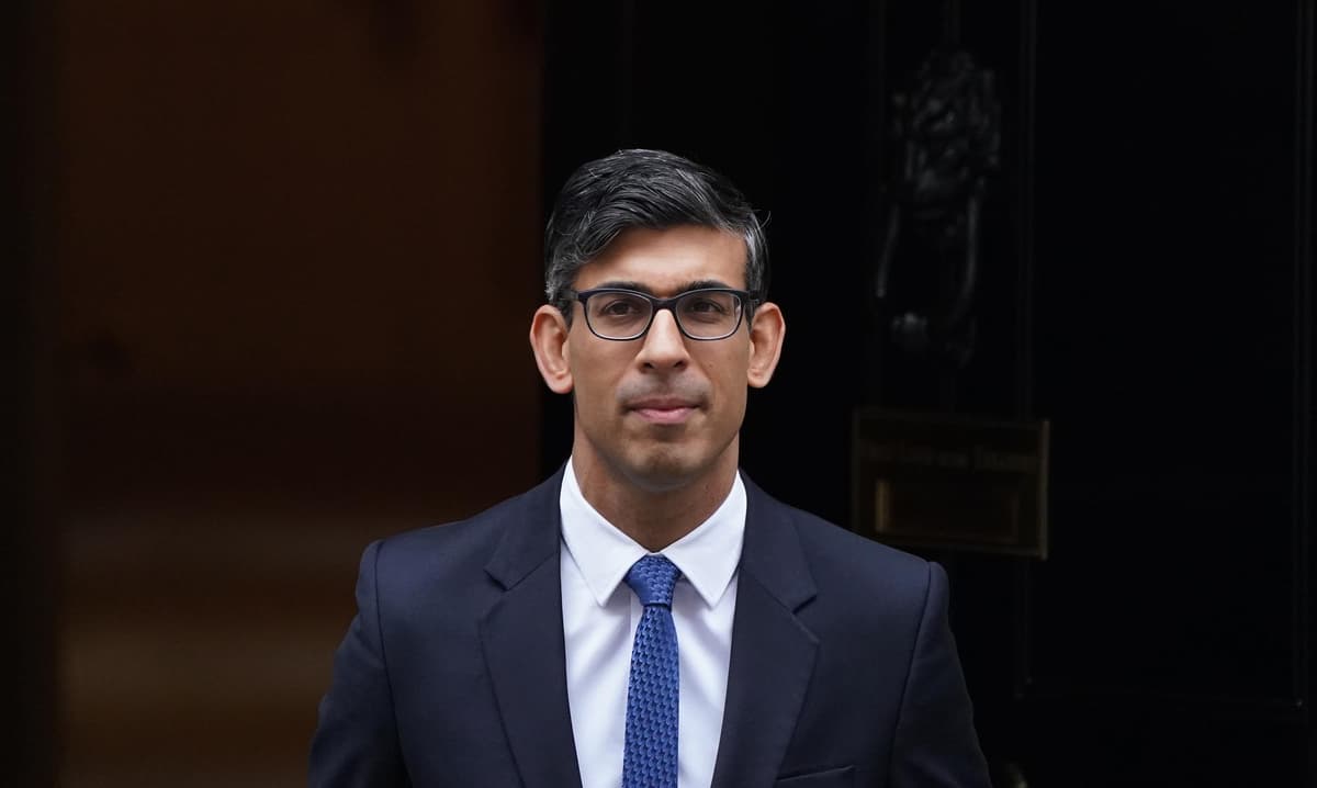 Latest: Rishi Sunak meets Stormont leaders over Northern Ireland Protocol - news as it happens