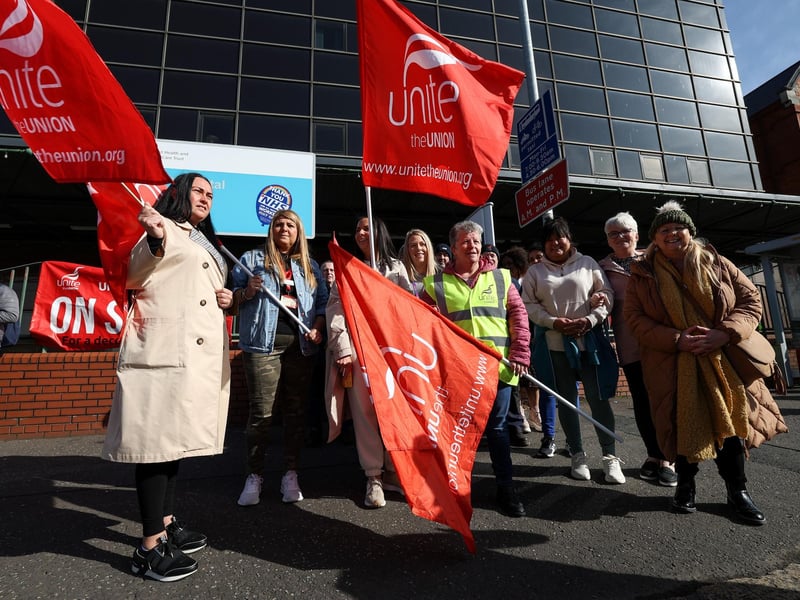 Health workers at the Mater Hospital, Belfast, have went out on strike today as part of the ongoing pay dispute. Photo by Press Eye