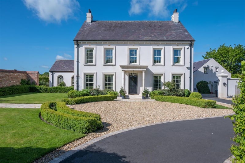 'Cherryfields', 22 Cherryburn Road,
Templepatrick, BT39 0JD

5 Bed Detached House

Offers over £1,250,000