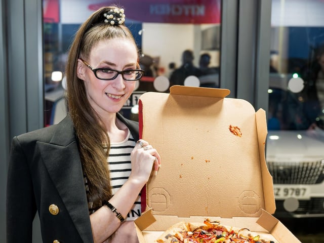 New Pizza Hut restaurant in Bangor has enjoyed a phenomenal start, selling more than 15,000 pizza slices within just two weeks of opening