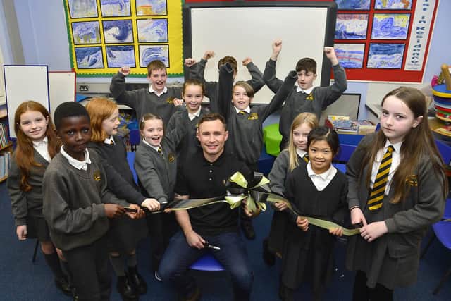 Carl Frampton helped officially open the primary school as an integrated school. Picture by Arthur Allison/Pacemaker Press.