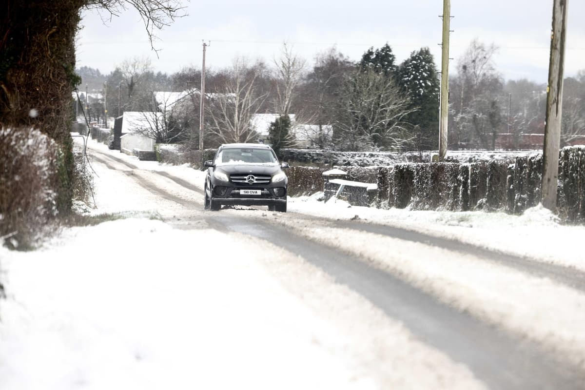 Public and overstretched police 'at risk' as mass strike action affects road gritting: Police Federation NI