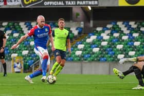 Chris Shields converts from the penalty spot in Linfield's 4-2 success over Glenavon at Windsor Park. (Photo by Andrew McCarroll/Pacemaker)