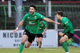 Glentoran's Danny Amos celebrates his spectacular late goal against Dungannon Swifts. (Photo by David Maginnis/Pacemaker Press)
