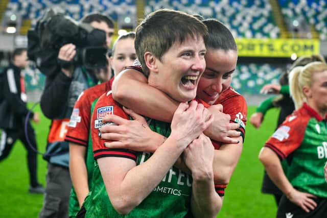 Kelly Bailie scored the winning penalty. (Photo by Andrew McCarroll/Pacemaker Press)