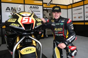 Richard Kerr has re-signed with the AMD Motorsport team to ride a Honda Fireblade in the National Superstock 1000 Championship next year.