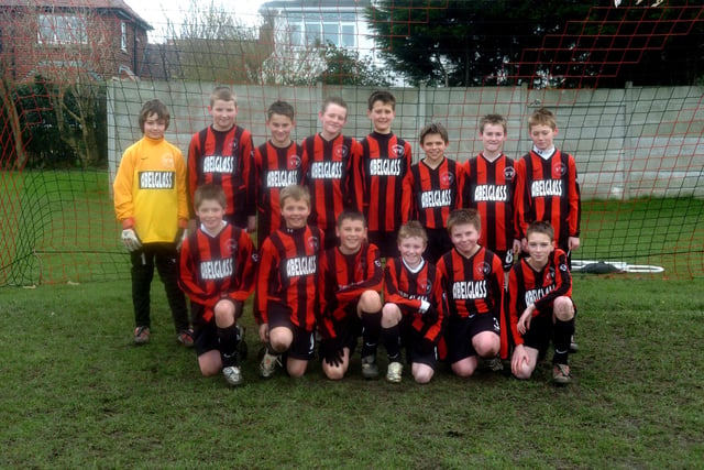 Poulton Youth U-12s football team at Cottam Hall playing fields in Poulton, 2008. L-R at back are Ezra Nicholas, Reece Carson, Ally Cheale, Tom Green , Olly Kelly, William Lockhart, William Blundell and Sam Wilson. L-R at front are Billy Joyce, Nathan Johnson, Alex Gullane, Mark Aldred, Luke Randall and John Conolly.
