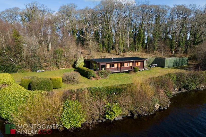 Long Island,

Lower Lough Erne, Enniskillen, BT93 7FE

3 Bed House and Land

Offers over £550,000