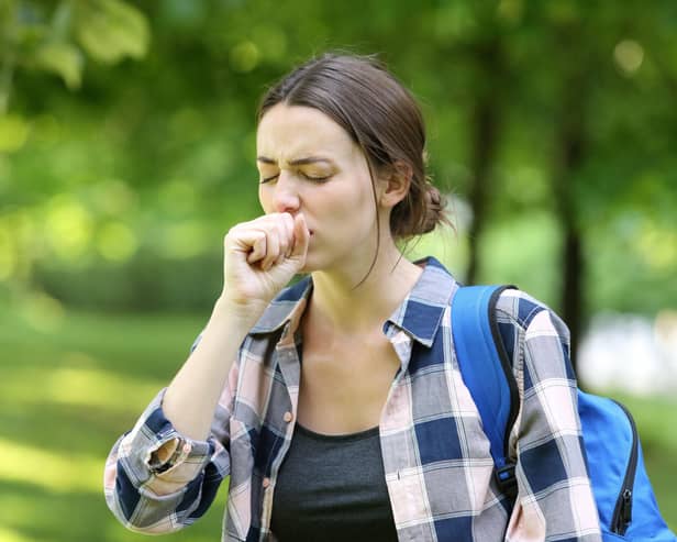 How to tell the difference between a cold and hay fever