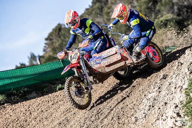 Lisburn’s Gary Moulds and Lewis Gray scored world championship points at the Spanish Sidecarcross Grand Prix.