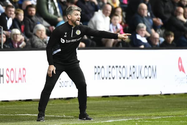 St Mirren manager Stephen Robinson gestures on the touchline during a cinch Premiership match at The SMISA Stadium, Paisley. PIC: Euan Cherry/PA Wire.
