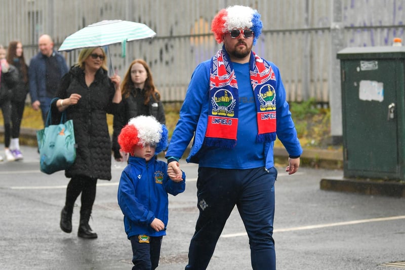 Fans ready for today's Irish Cup final between Cliftonville and Linfield