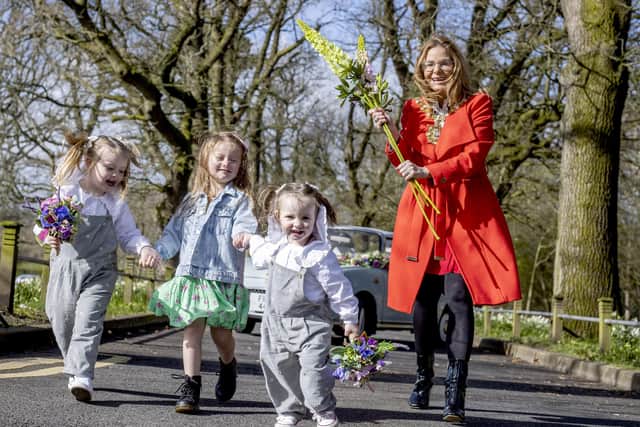 Molly, Abbie and Lily join Lord Mayor Tina Black to launch Spring Fest at Malone House and Barnett Demesne to take place April 22-23. There will be lots to enjoy for everyone from a spring flower show with hundreds of blooms on display, live music and entertainment, family fun activities, food and crafts stalls and more. For further details, visit www.belfastcity.gov.uk/parkevents