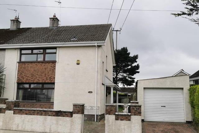 16 Deramore Drive,
Strathfoyle, Derry/londonderry, BT47 6XL

3 Bed Semi-detached House

Offers around £90,000