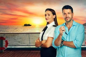 Cruise singer Jack and First Officer Kate team up to solve a murder in La Rochelle
