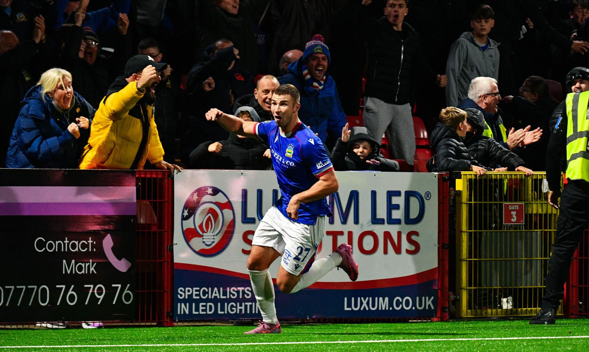 Linfield 'deserved winners' says David Healy after Blues stage comeback ...