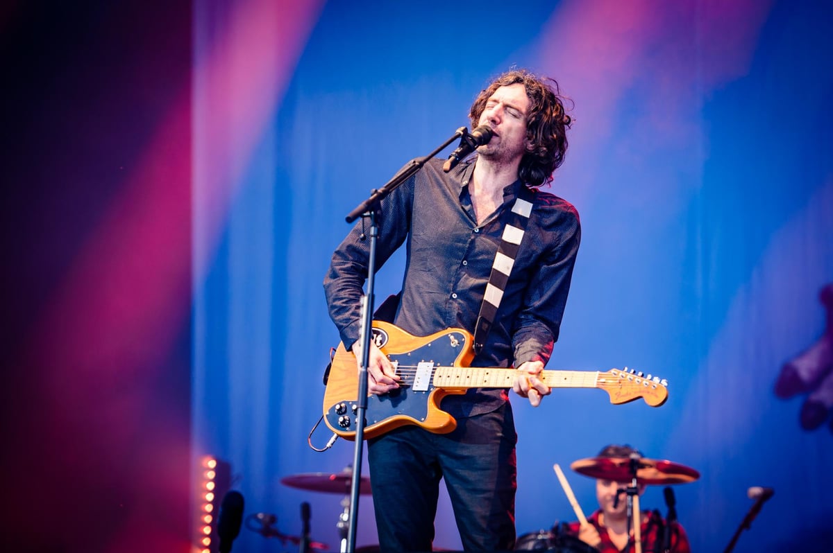Snow Patrol have entered the big league after racking up a billion hits on Spotify