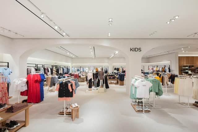 The two stores will be the first in Northern Ireland to unveil Mango’s New Med concept, reflecting the spirit and freshness of the brand. Combining sustainability and architectural integration, both locations will feature warm tones and neutral interiors, alongside an array of handcrafted and natural materials in line with the Mediterranean-inspired theme