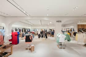 The two stores will be the first in Northern Ireland to unveil Mango’s New Med concept, reflecting the spirit and freshness of the brand. Combining sustainability and architectural integration, both locations will feature warm tones and neutral interiors, alongside an array of handcrafted and natural materials in line with the Mediterranean-inspired theme