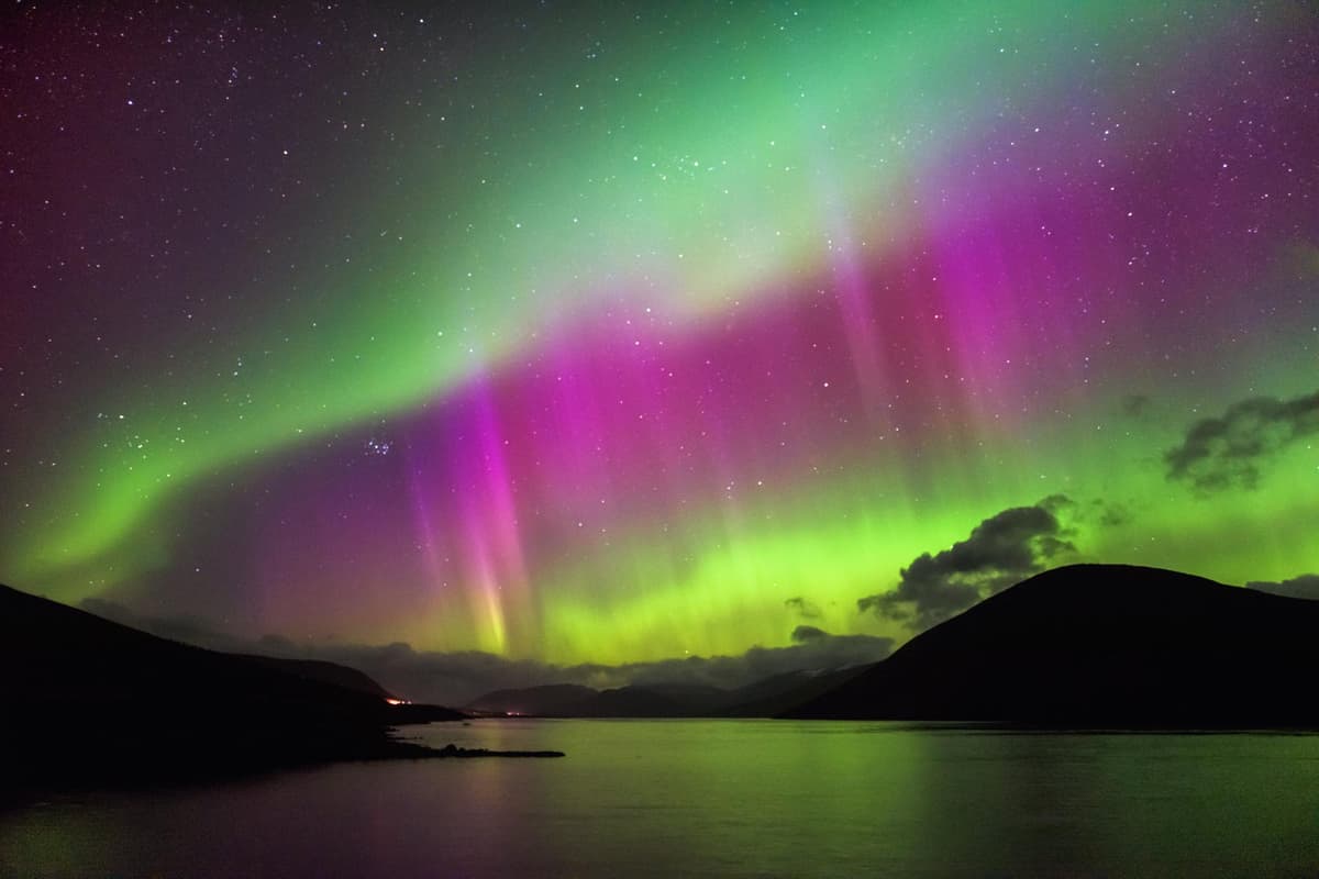 Northern Lights: experts issue 'red alert' for Aurora Borealis sightings in the UK
