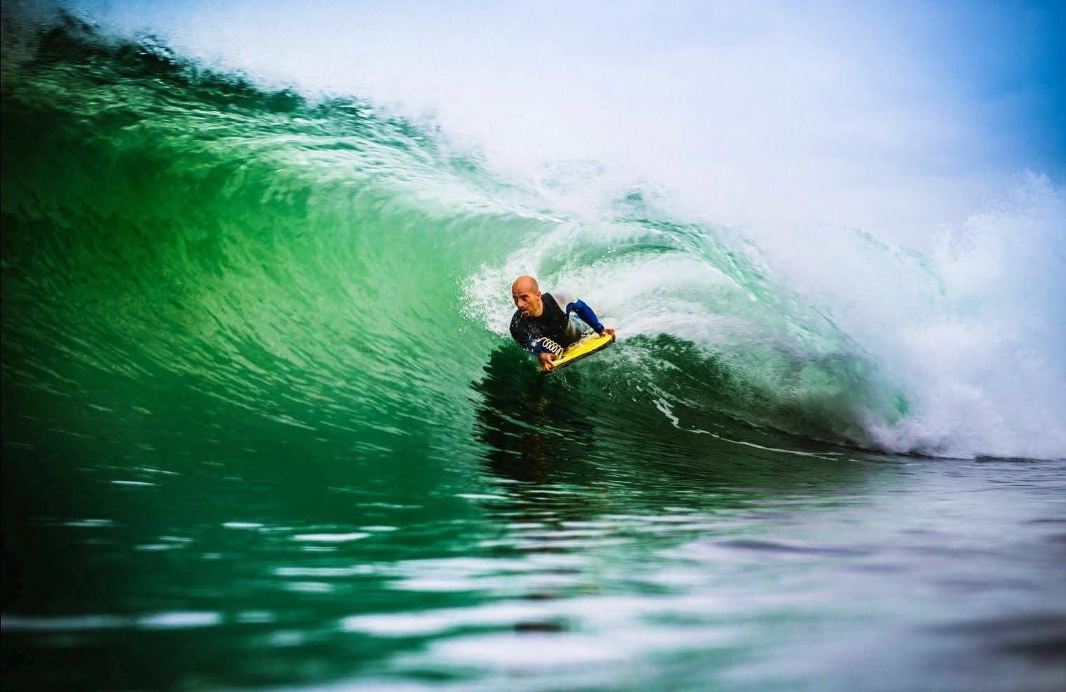 Surfers chase glory on Causeway Coast